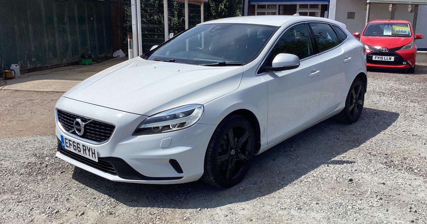 2016 Volvo V40