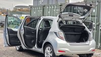 Toyota Yaris 1.5 VVT-h T Spirit Hatchback 5dr Petrol Hybrid CVT Euro 5 (101 ps) 4