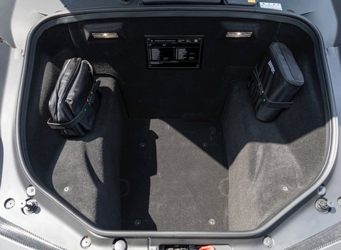 Ferrari 488 Spider 36