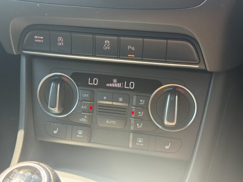 Audi Q3 2.0 TDI S line Edition SUV 5dr Diesel Manual Euro 6 (s/s) (150 ps) 25