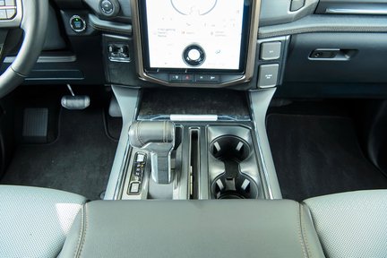 Ford Lightning Lariat Electric 31