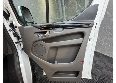 Ford Transit Custom 2.0 320 EcoBlue Limited Crew Van Double Cab 5dr Diesel Manual L2 H1 Euro 6 33