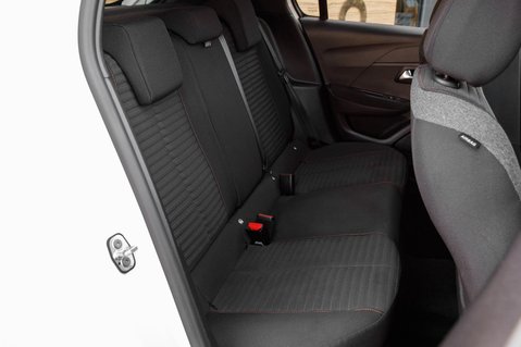 Peugeot 208 PURETECH ACTIVE PREMIUM PLUS S/S 32