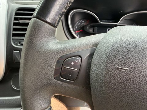 Renault Trafic 1.6 Trafic SL27 Sport Nav dCi 75