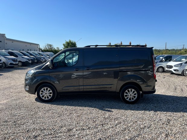 Ford Transit Custom SWB L1H1 Low Roof Limited 280 Air Con Alloys Sensors EURO 6 NO VAT 1