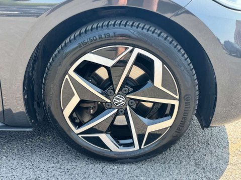 Volkswagen ID.3 Pro S 77kWh Tour Hatchback 5dr Electric Auto (204 ps) 15