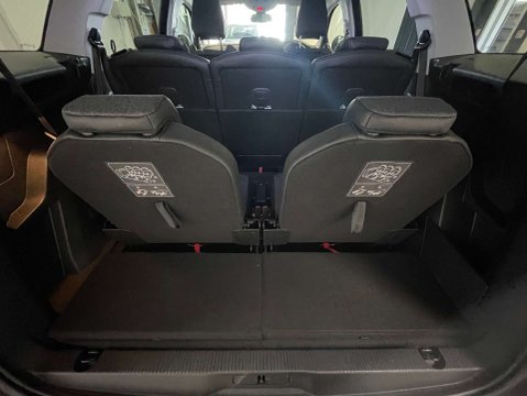 Peugeot 5008 1.2 5008 Allure PureTech S/S Auto 5dr 36