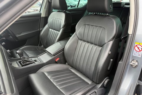 Skoda Superb SE L TDI DSG - FULL SKODA SERVICE HISTORY - 8 SERVICES 3