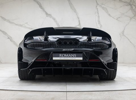 McLaren 765LT 8