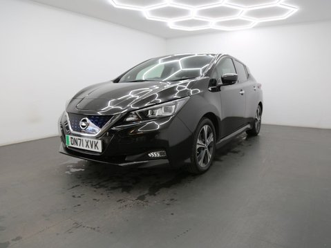 Nissan LEAF 40kWh Tekna Auto 5dr 3