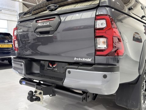 Toyota Hilux INVINCIBLE X 4WD 48V MHEV AUTO 22