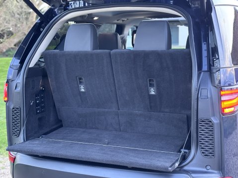 Land Rover Discovery TD6 HSE LUXURY 8