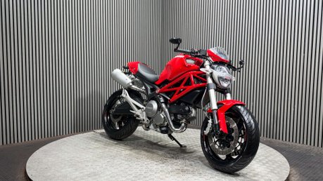 Ducati Monster 696 2011 ONLY 5K SERVICED WARRANTY 696CC LONG MOT VERY CLEAN NAKED 2