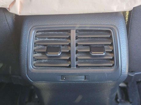 Volkswagen Golf 1.2 TSI BlueMotion Tech S Hatchback 5dr Petrol DSG Euro 5 (s/s) (105 ps) 32