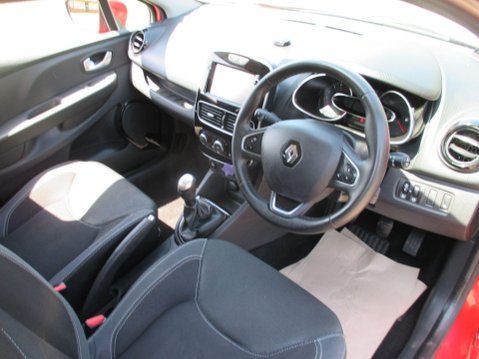 Renault Clio 1.5 dCi Dynamique Nav Euro 6 (s/s) 5dr 17