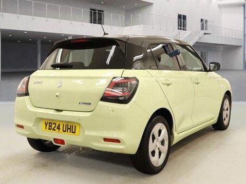 Suzuki Swift MOTION 4