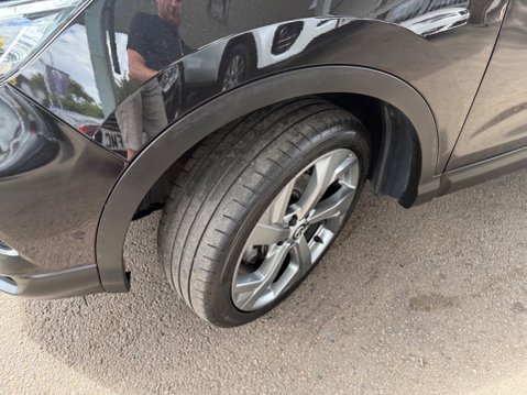 Nissan Qashqai 1.5 dCi Tekna+ Euro 6 (s/s) 5dr 25