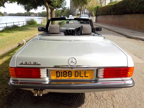 Mercedes-Benz R107 420 SL Sports 10