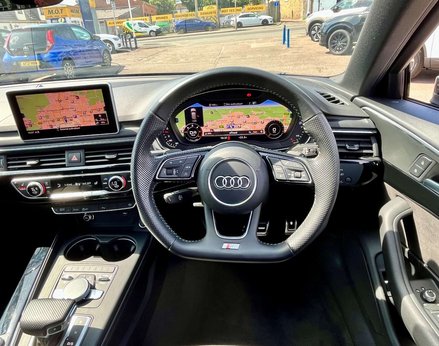 Audi A4 2.0 A4 Black Edition 40 TDI Semi-Auto 5dr 19