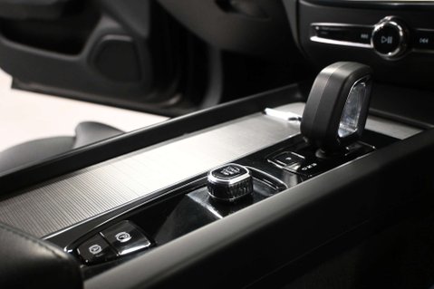 Volvo V60 2.0 V60 + B4 MHEV Auto 5dr 37