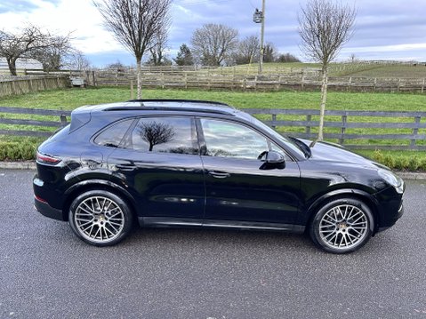 Porsche Cayenne V6 Auto 2