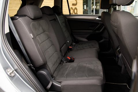 Volkswagen Tiguan Allspace ELEGANCE TSI DSG 36