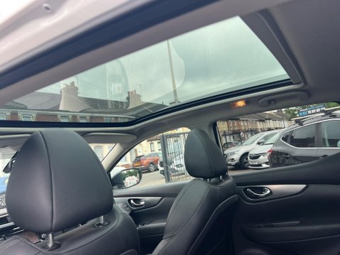 Nissan Qashqai 1.3 DIG-T Tekna DCT Auto Euro 6 (s/s) 5dr 30