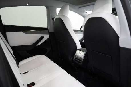 Tesla Model Y ModeL Y Long Range AWD 4WD 5dr 29
