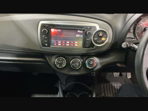 Toyota Yaris 1.3 Yaris TR VVT-i 5dr 15