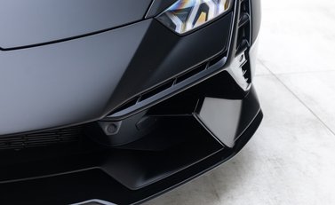 Lamborghini Huracan Tecnica 37