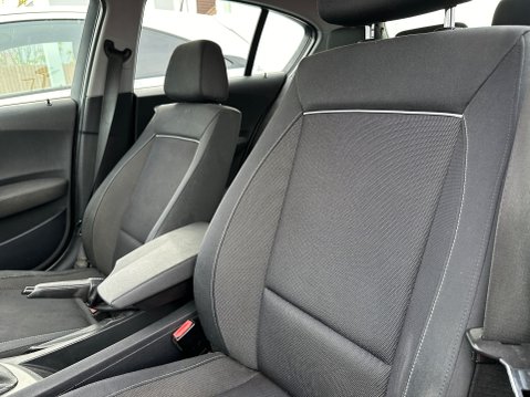 BMW 1 Series 118D SE 10