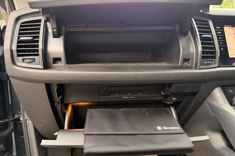 Skoda Kodiaq SE L TDI SCR DSG - FULL SKODA SERVICE HISTORY -APPLE CARPLAY -TOWBAR 61