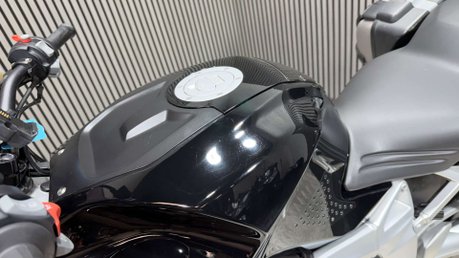 BMW K1200S K1200S 2007 FULL LUGGAGE, MOT, DELKEVIC EXHAUST TOURER 24
