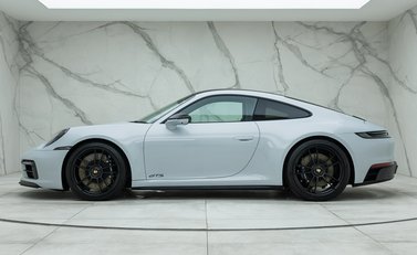 Porsche 911 Carrera GTS (992) 2