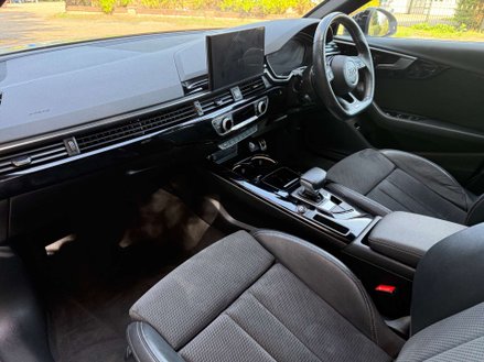 Audi A4 2.0 A4 Black Edition 35 TDI MHEV Semi-Auto 5dr