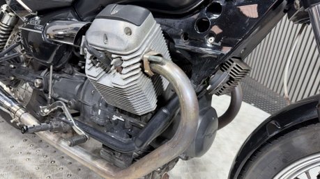 Moto Guzzi Nevada 750 2009 RUNNING PROJECT BIKE SPARES OR REPAIR 750CC 21
