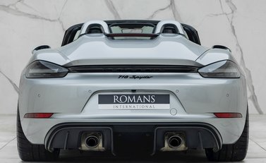 Porsche 718 Boxster Spyder 6