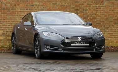 Tesla Model S P85 1