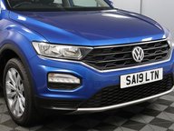 Volkswagen T-Roc SE TDI 26