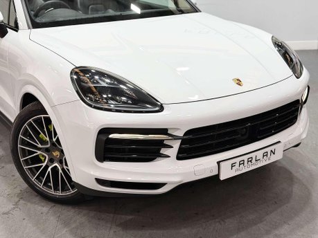 Porsche Cayenne 3.0 V6 E-Hybrid 14kWh SUV 5dr Petrol Plug-in Hybrid TiptronicS 4WD Euro 6 ( 