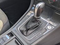 Volkswagen Golf SE NAVIGATION TDI DSG 28