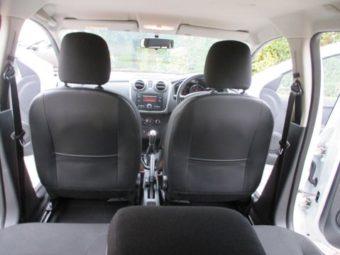 Dacia Logan 0.9 TCe Laureate Euro 6 (s/s) 5dr 31