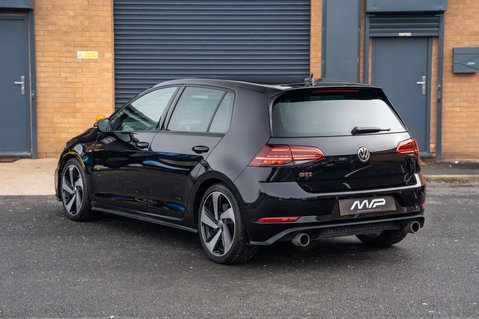 Volkswagen Golf 2.0 Golf GTi Performance TSi 5dr 11
