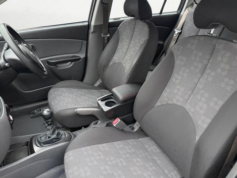 Kia Rio 1.4 1 5dr 11