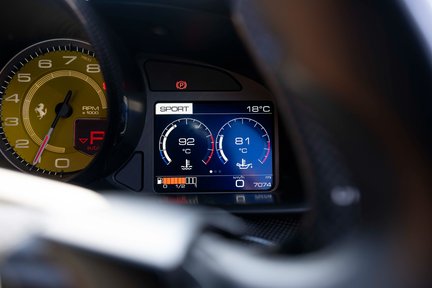 Ferrari GTC4 Lusso V12 27