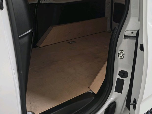 Citroen Berlingo BERLINGO XL DIESEL 1.5 Blue HDi 100ps Van Driver 13