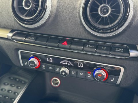 Audi S3 2.0 TFSI Sportback quattro Euro 6 (s/s) 5dr 10