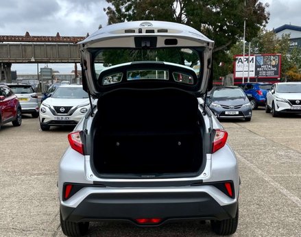 Toyota C-HR 1.8 C-HR Icon HEV CVT 5dr 57