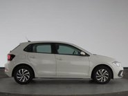 Volkswagen Polo LIFE TSI DSG 4