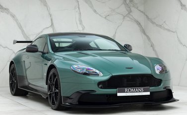 Aston Martin Vantage GT8 1